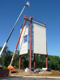 Large pylon sign installation